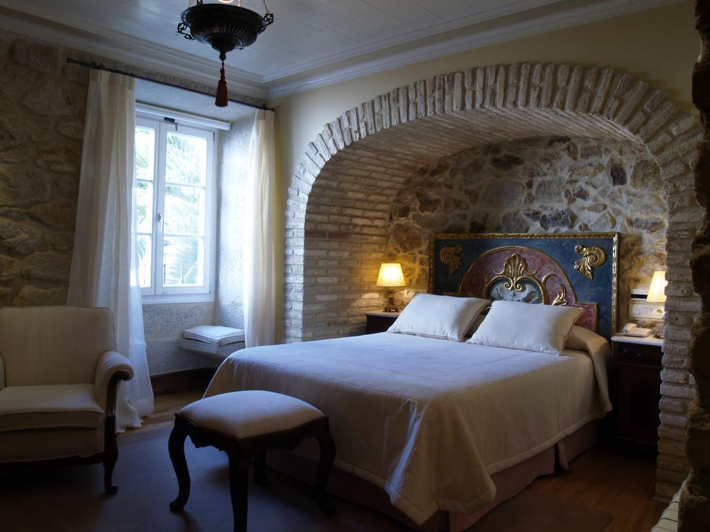 Hotel Monumento Convento De San Benito A Guarda Eksteriør billede